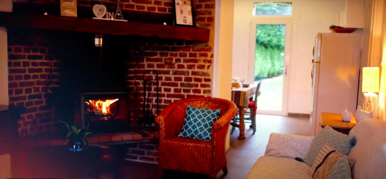 Domaine Des Celestins Bed & Breakfast Bernay-en-Ponthieu Bagian luar foto