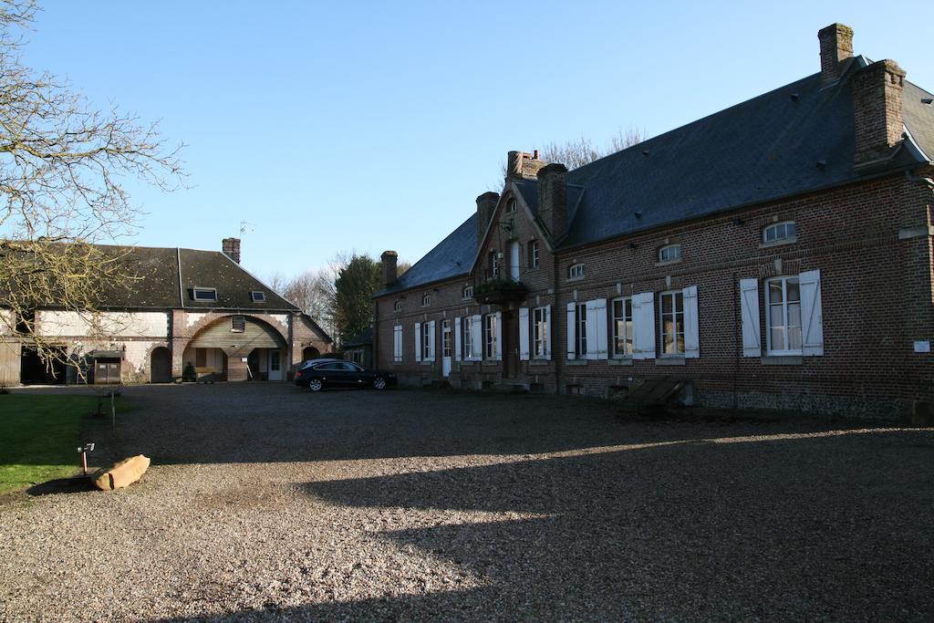 Domaine Des Celestins Bed & Breakfast Bernay-en-Ponthieu Bagian luar foto