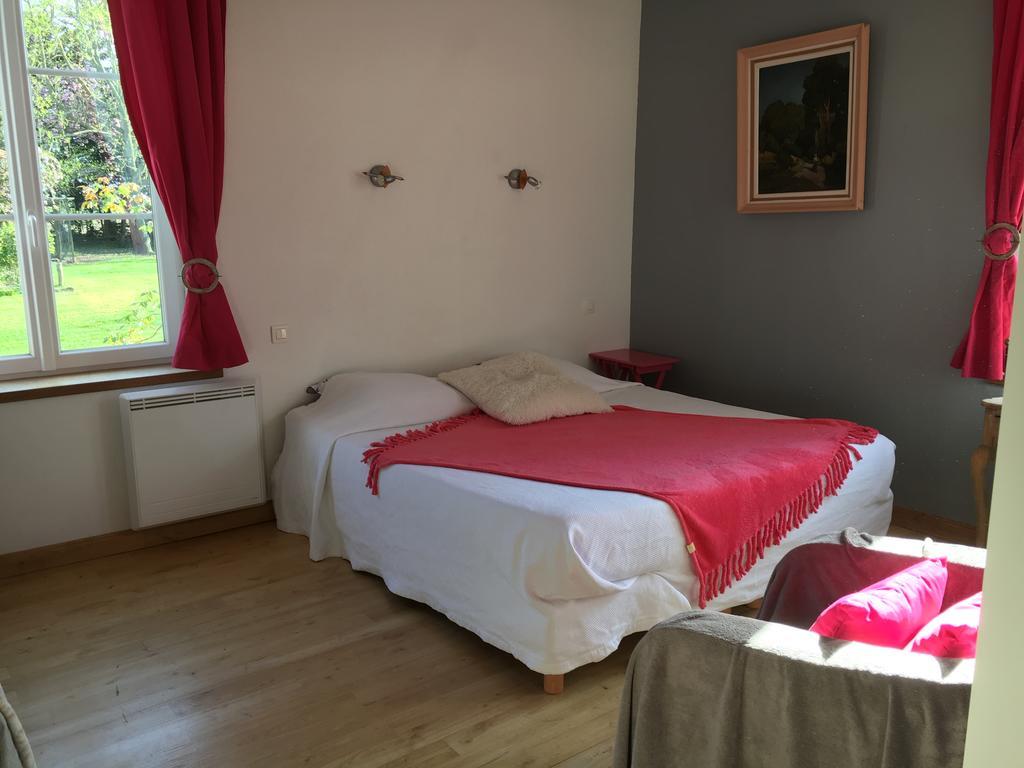 Domaine Des Celestins Bed & Breakfast Bernay-en-Ponthieu Bagian luar foto